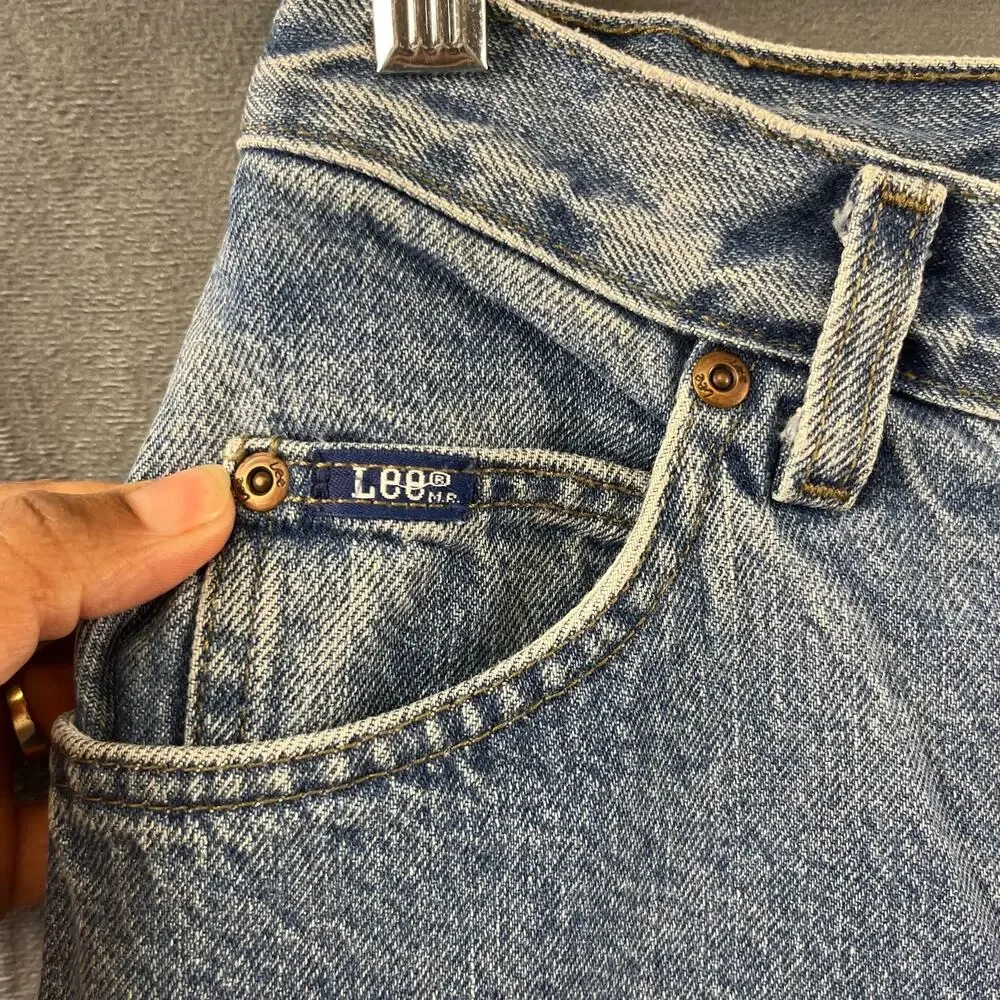 Vintage Lee Jeans 12 Medium Straight Leg Mom Jeans Medium Light Wash High Rise